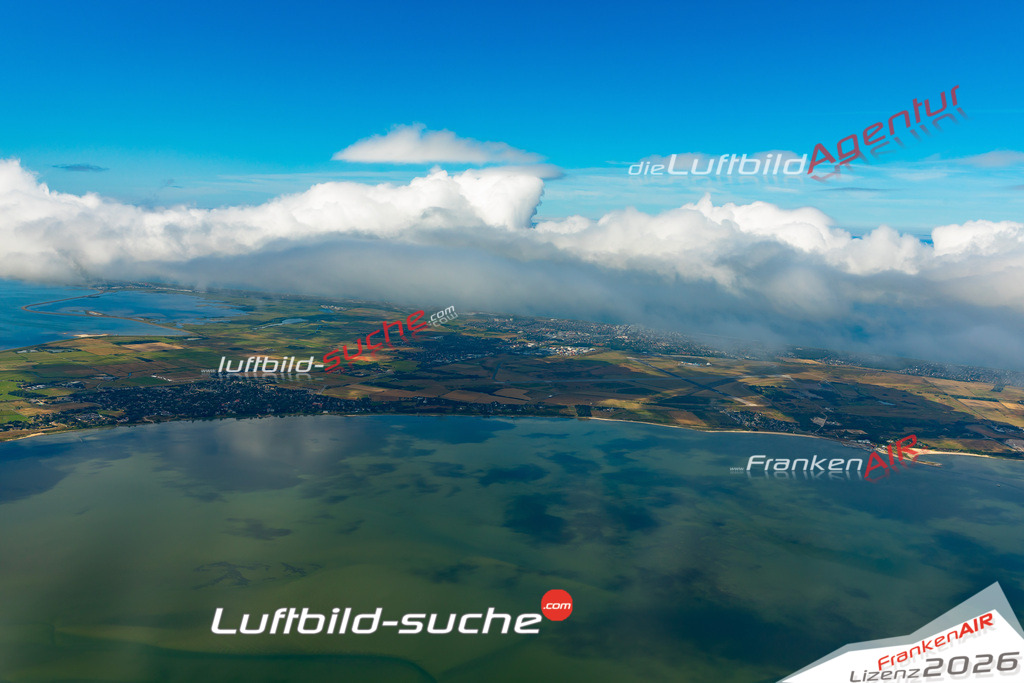 Die Luftaufnahme Keitum - Sylt wurde 2022 vom Flugzeug aus (keine Drohne) erstellt. Hohe Auflösung -für große Poster und Wandbilder geeignet - Garantiert!