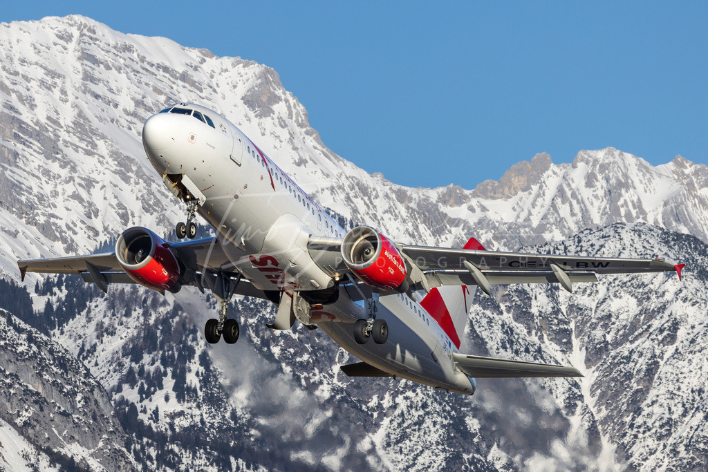 2N8A3080 | Buy high-quality aviation and travel photography prints by professional photographer Timo Breidenstein. Authentic images, professionally printed, worldwide shipping. - Realisiert mit Pictrs.com