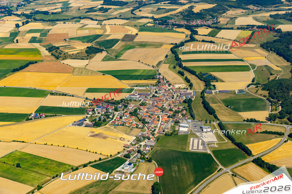 Aktuelles Luftbild von Lohr Insingen - Die Luftaufnahme wurde 2022 mittels UL-Flugzeug erstellt ( keine Drohne ) - hochauflösende Kamera-Systeme von  Canon -Beste Qualität - Für grossformatige Ausdrucke geeignet. Die Geschenkidee !