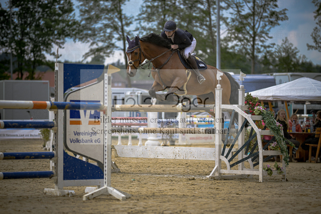 20240505-DOS_1910 | Entdecke hochwertige Reitturnierfotos von Foto Oger. Professionell, emotional und authentisch – jetzt Lieblingsmomente im Shop bestellen.Deutschlandweite Turnierfotografie. - Realisiert mit Pictrs.com