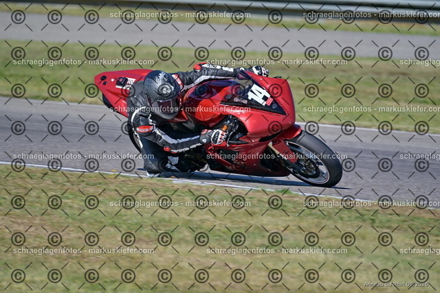 26BT01-0115 | 014 - Realisiert mit Pictrs.com