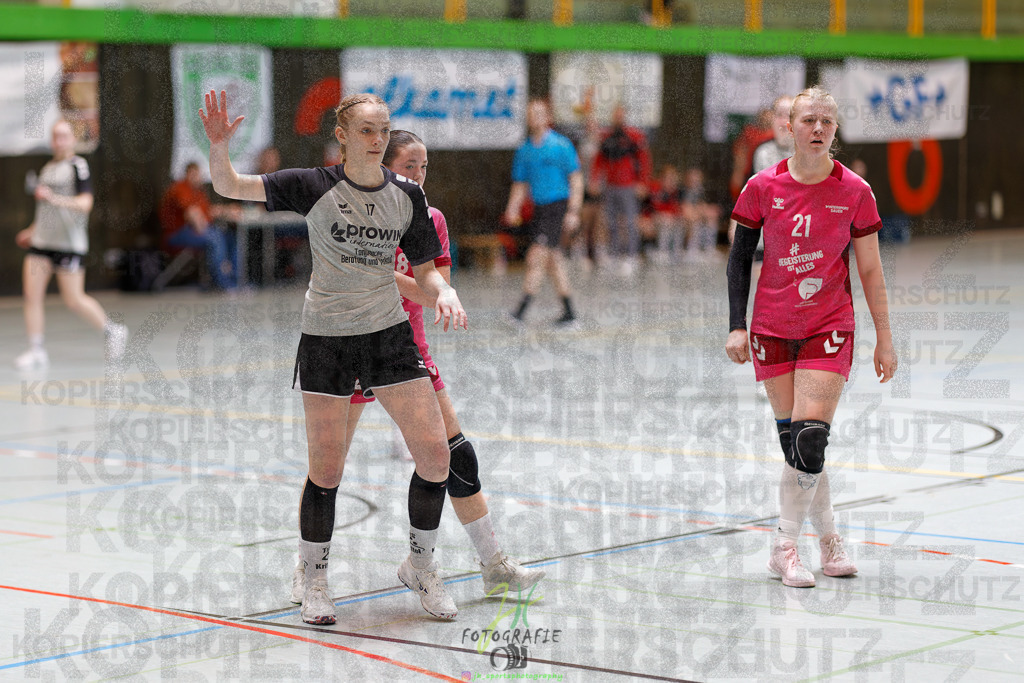 Hessenmeisterschaft wJC - Spiel um Platz 3; TuS Kriftel - SG Schenklengsfeld | Hessenmeisterschaft wJC - Spiel um Platz 3; TuS Kriftel - SG Schenklengsfeld am 22.03.2025 in Biedenkopf (Sporthalle Lahntalschule)Photo © 2025 - Jörg Heinrich - Realisiert mit Pictrs.com