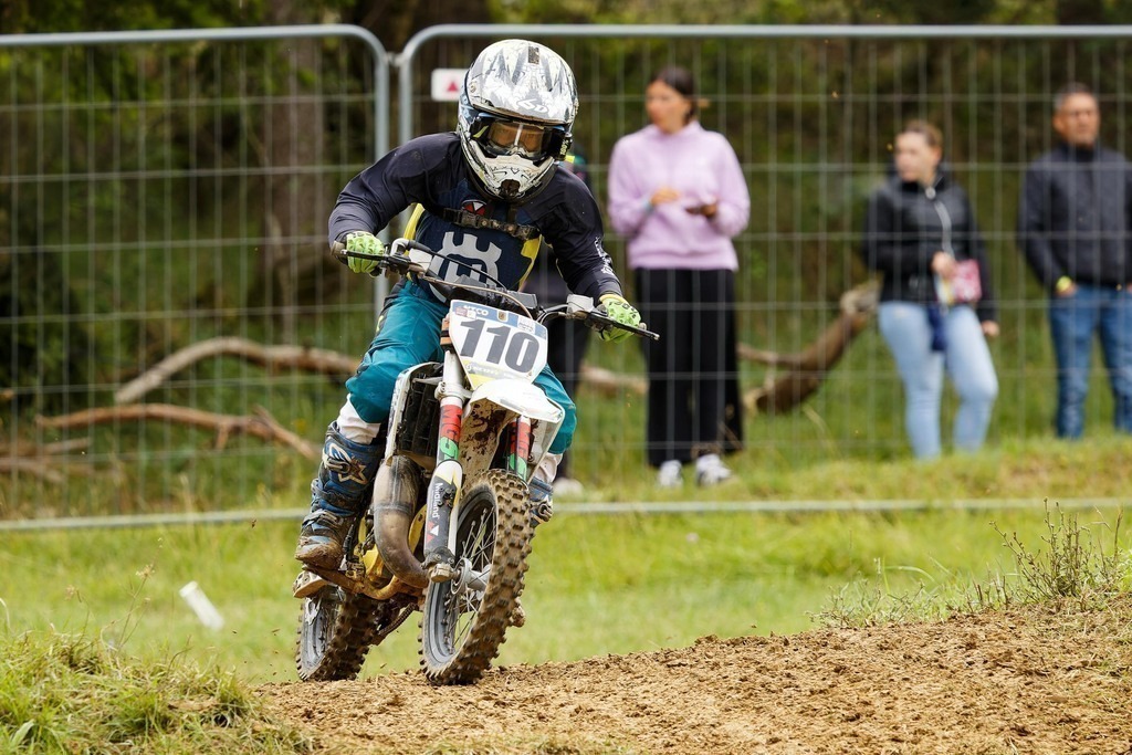 Motocross_Gerstetten_250802_4735 | Fotopresso – Sportfotografie in Heidenheim & Umgebung. Professionelle Sportfotografie für unvergessliche Momente. Dynamische Action-Shots, emotionale Szenen & hochwertige Bilder. - Realisiert mit Pictrs.com