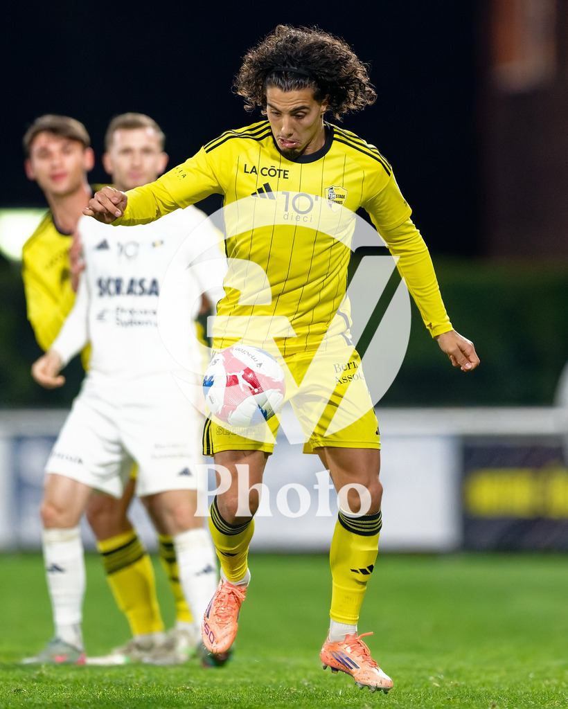 dieci Challenge League - FC Stade Nyonnais v Etoile Carouge FC |  during the dieci Challenge League match between FC Stade Nyonnais and Etoile Carouge FC at Centre sportif de Colovray in Nyon, Switzerland