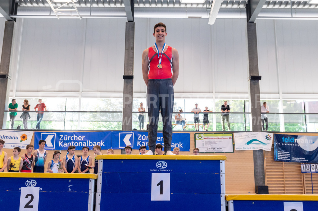 104. Zürcher Kunstturnertage Neftenbach - 14. May 2022 | 104. Zürcher Kunstturnertage Neftenbach
Turnhalle Ebni, Neftenbach
Programm 5 (P5)
Bild: Sportfotografie Markus Aeschimann | www.markus-aeschimann.ch - Realisiert mit Pictrs.com