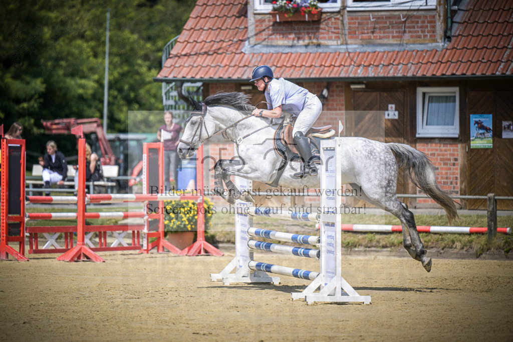DOS_8548 | Entdecke hochwertige Reitturnierfotos von Foto Oger. Professionell, emotional und authentisch – jetzt Lieblingsmomente im Shop bestellen.Deutschlandweite Turnierfotografie. - Realisiert mit Pictrs.com