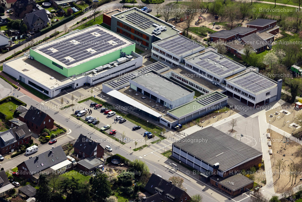 Luftbilder Kerken-1063 | Schulgebäude der " Robert-Jungk-Gesamtschule"an der Straße Rahmer Kirchweg in Kerken im Bundesland Nordrhein-Westfalen, Deutschland. - Realisiert mit Pictrs.com