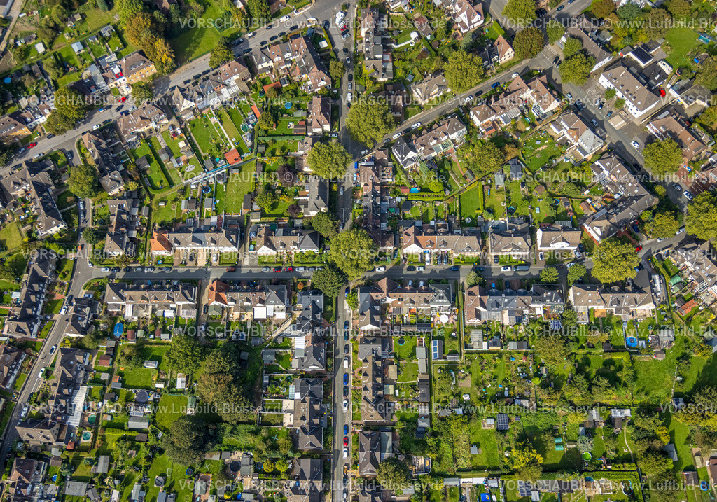 Dortmund231000614 | Luftbild, Werkssiedlung Oberdorstfeld, Fritz-Funke-Straße mit Baum auf Kreuzung Karlsglückstraße, Dorstfeld, Dortmund, Ruhrgebiet, Nordrhein-Westfalen, Deutschland