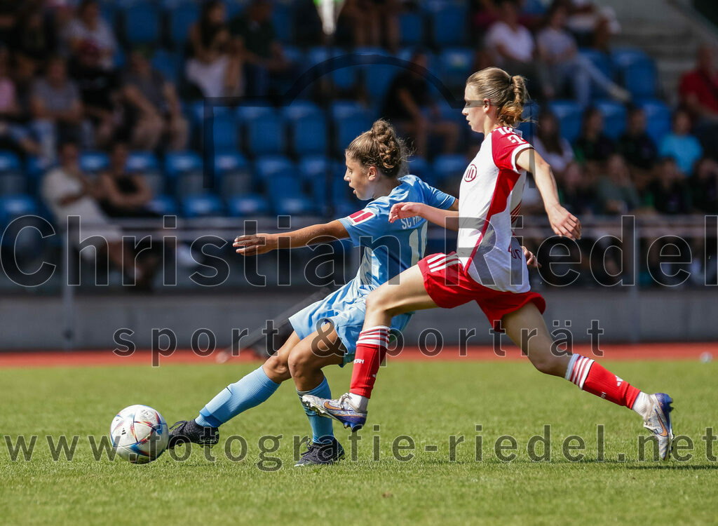 2023-09-09_083_FC_Bayern_Muenchen_gegen_SC_Freiburg | Aschheim, Deutschland, 09.09.2023:
Fußball, B-Juniorinnen-Bundesliga Süd 2023 / 2024, 1. Spieltag, FC Bayern München gegen SC Freiburg, Endergebnis: 4:0

Foto: Christian Riedel / fotografie-riedel.net
