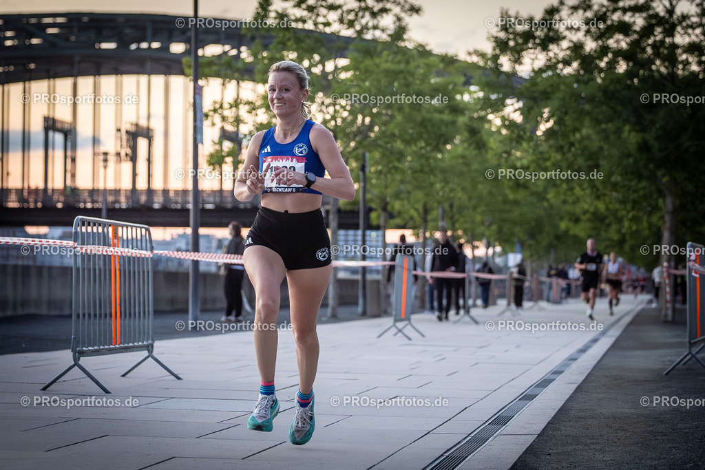 22. ASV Nachtlauf; Koeln, 28.05.25 | Impressionen vom 22. ASV Nachtlauf am 28.05.25 am Tanzbrunnen in Koeln. Foto: BEAUTIFUL SPORTS/Leah Kohring