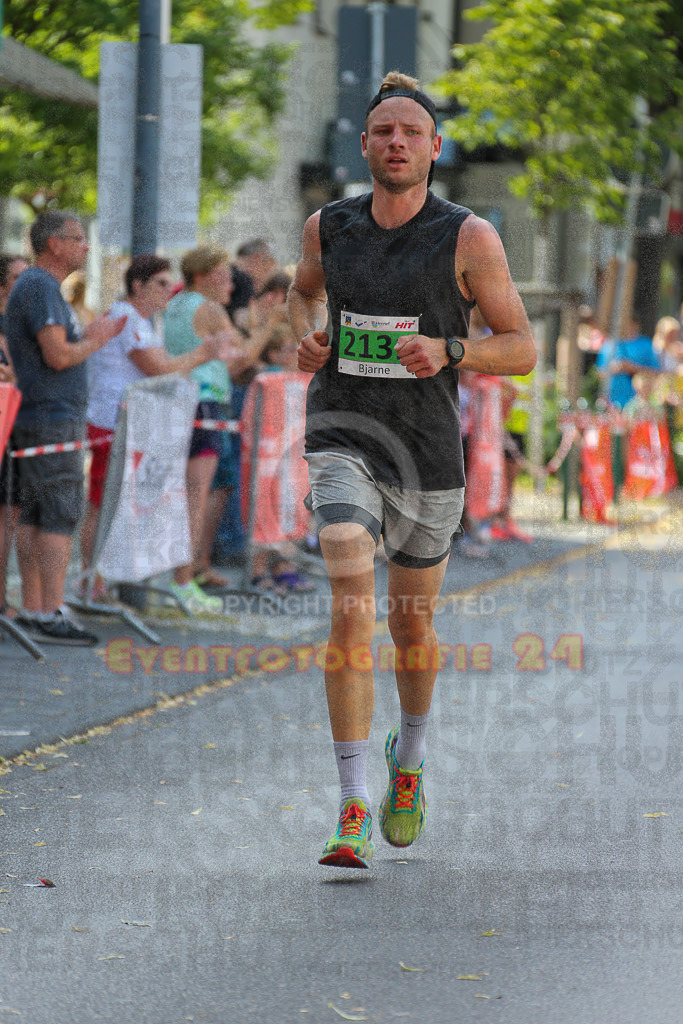 220625_1640_EX1_4823 | Sportfotografie im Rhein-Sieg Kreis, Köln, Bonn, NRW, Rheinland Pfalz, Hessen, etc. Unser Tätigkeitsfeld umfasst den Laufsport vom Volkslauf über den Marathon, Duathlon, Triathon bis zum Ultralauf wie Kölnpfad Ultra oder Schindertrail.