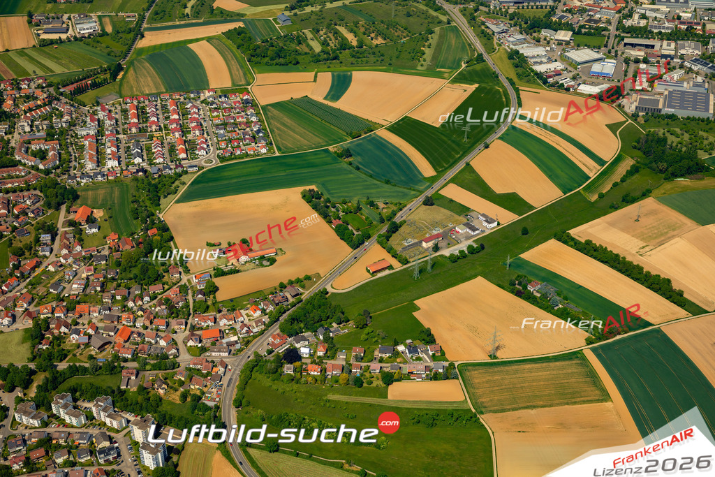 Das Luftbild zeigt Maubach Backnang - Die Luftaufnahme wurde 2023 vom UL-Flugzeug aus erstellt ( keine Drohne ) - Hochauflösende Luftaufnahme - Für grossformatige Ausdrucke geeignet. Die Geschenkidee !Mit Lizenz und Bildrechte bestellbar