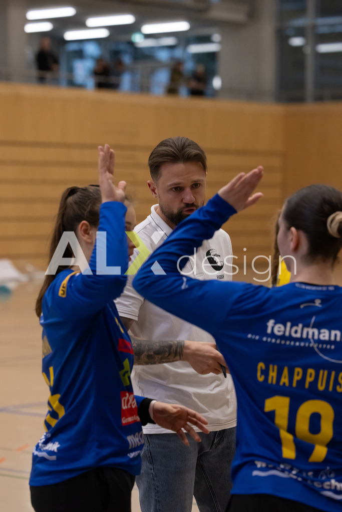 Handball I Frauen I Saison 2025-2026 I Handball Swiss Premium League 1 | Women I Round 5 I  Yellow Winterthur - GC Amicitia Zürich I 15.03.2026 | Adrian Fiodor - Realisiert mit Pictrs.com
