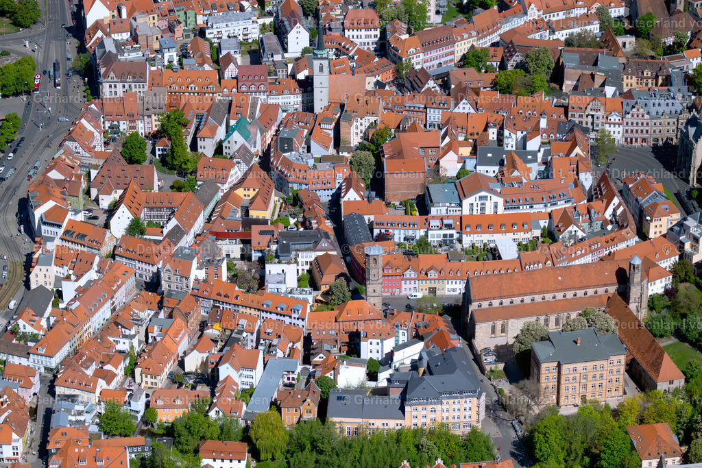 4026640 | ERFURT 07.05.2020 Stadtzentrum im Innenstadtbereich Nonnengasse - Paulstraße - Predigerstraße im Ortsteil Altstadt in Erfurt im Bundesland Thüringen, Deutschland. // The city center in the downtown area Nonnengasse - Paulstrasse - Predigerstrasse in the district Altstadt in Erfurt in the state Thuringia, Germany. Foto: Gerhard Launer