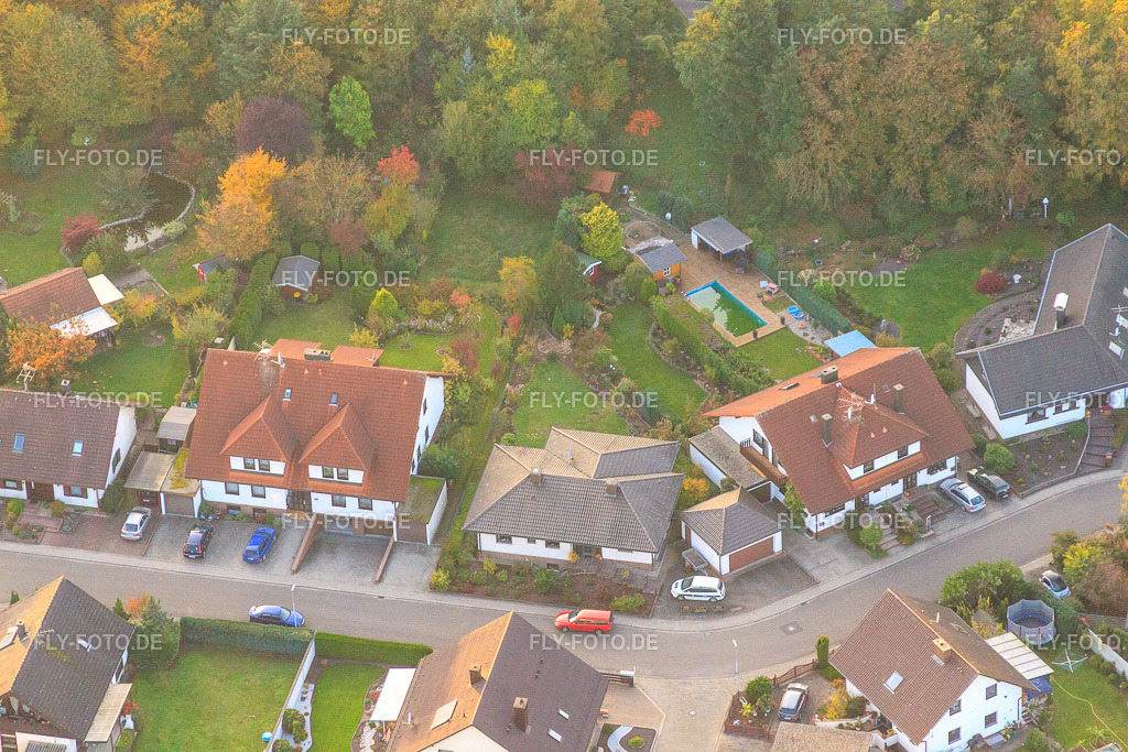 Südring x Pfarrer-Löser-Straße | Luftbild: Südring x Pfarrer-Löser-Straße in Rülzheim im Bundesland Rheinland-Pfalz in Deutschland. Foto: IMG_60326.jpg vom 22.10.2013 durch Werner Riehm/FLY-FOTO.de - Realisiert mit Pictrs.com