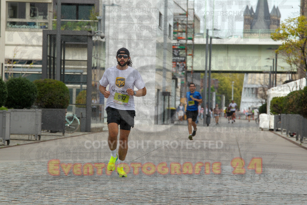 250920_1318_EV4_5195 | Sportfotografie im Rhein-Sieg Kreis, Köln, Bonn, NRW, Rheinland Pfalz, Hessen, etc. Unser Tätigkeitsfeld umfasst den Laufsport vom Volkslauf über den Marathon, Duathlon, Triathon bis zum Ultralauf wie Kölnpfad Ultra oder Schindertrail.