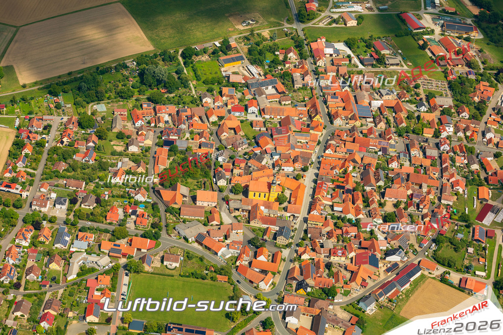 Luftaufnahme von  Willanzheim - Die Luftaufnahme wurde 2025 vom UL-Flugzeug heraus erstellt ( keine Drohne ) - Hochauflösende Luftaufnahme - für professionelle Ausdrucke geeignet. Die Geschenkidee !Mit Lizenz und Bildrechte bestellbar