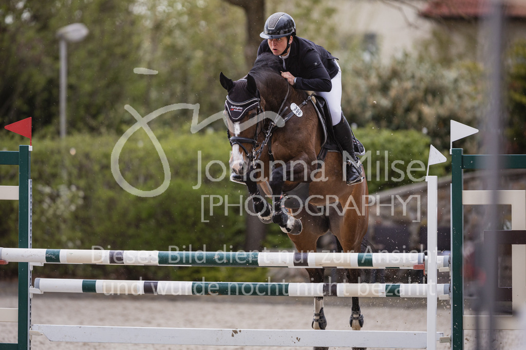 230426_HofSosath_Stil-L-523 | Deine schönsten Turniermomente als professionelle Fotos! Entdecke hochwertige Pferdesport-Fotografie im Online-Shop. Jetzt Fotos finden & bestellen!