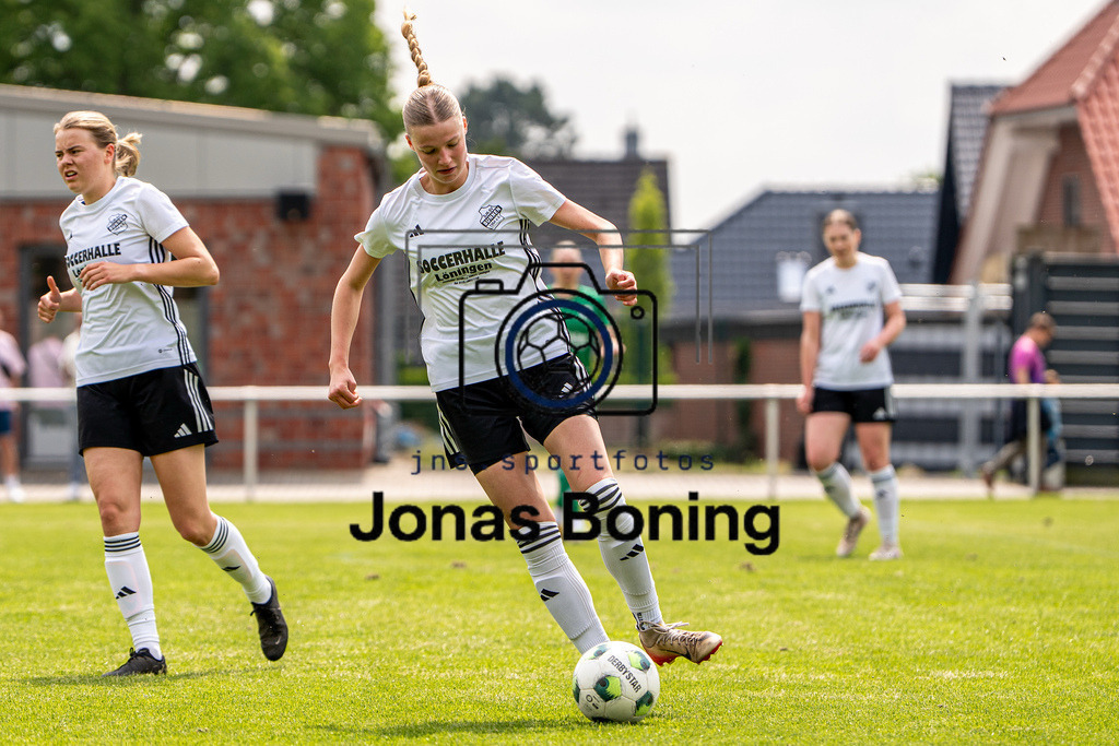 Fußball I Frauen I Saison 2025-2026 I Oberliga Niedersachsen I 22. Spieltag I TuS Lutten - DJSK-SV Bunnen I 00090 | jns.sportfotos - Realisiert mit Pictrs.com