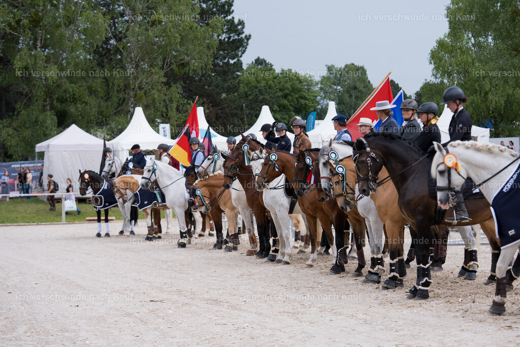 WE_sonntag_Stoib_Siegerehrung_PI2025_3301 | Pferd International München 2025