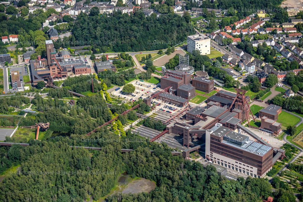 4050309 | Zeche Zollverein, Essen ESSEN 25.08.2021 Museums- Gebäude- Ensemble Zeche - Ruhr Museum in Essen im Bundesland Nordrhein-Westfalen. // Museum building ensemble pit - Ruhr Museum in Essen in the state North Rhine-Westphalia. Foto: Gerhard Launer