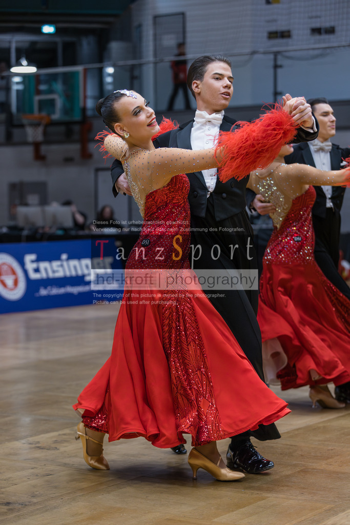 20260110_1BL_Std-Formationen_0297 | Tanzsportbilder, Standardtanz, Lateintanz, WDSF, DTV, LTVB, dancecomp, goc, hessen tanzt, blaues band der spree, walzer, tango, wiener walzer, slowfox, quickstepp, samba, rumba, cha-cha-cha, paso doble. jive, hd-kroft photography, turniertanzsport