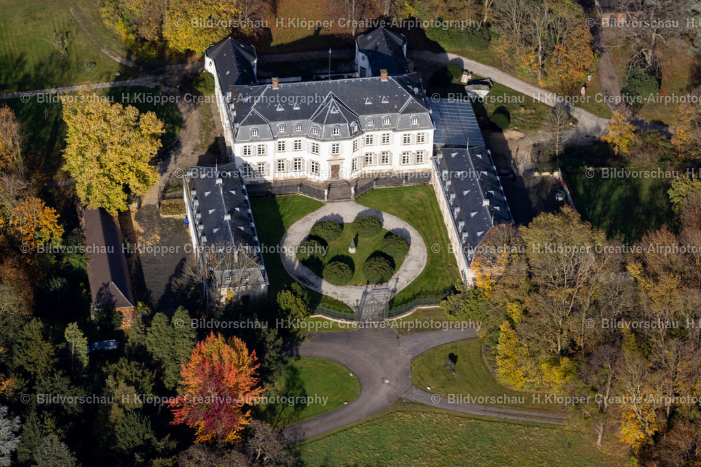 Luftbild-Schloss Schlenderhan-50127- Bergheim-Deutschland--6877 | Luftbildfotografie und Luftbildfotograf Hermann Klöpper - Realisiert mit Pictrs.com