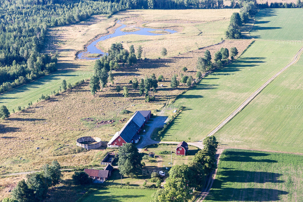 Luftbild: Ortsansicht in Norra Arnön im Bundesland Kronoberg in Schweden. Foto: IMG_108119.jpg vom 28.06.2018 durch Werner Riehm/FLY-FOTO.de
