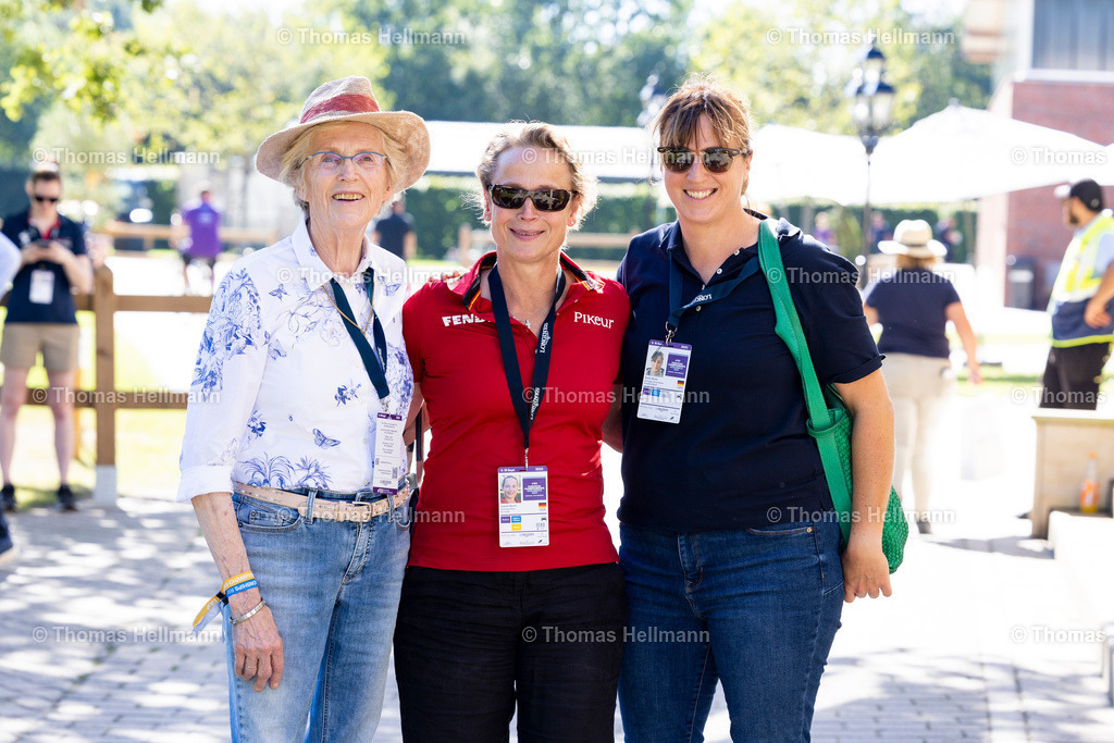 TH_Madeleine Winter-Schulze_ Isabel Werth_ Stella Muhle_11507 | FEI European Championships Riesenbeck 2023 am 07.09.23 in Riesenbeck, Madeleine Winter-Schulze, Isabel Werth, Stella Muhle