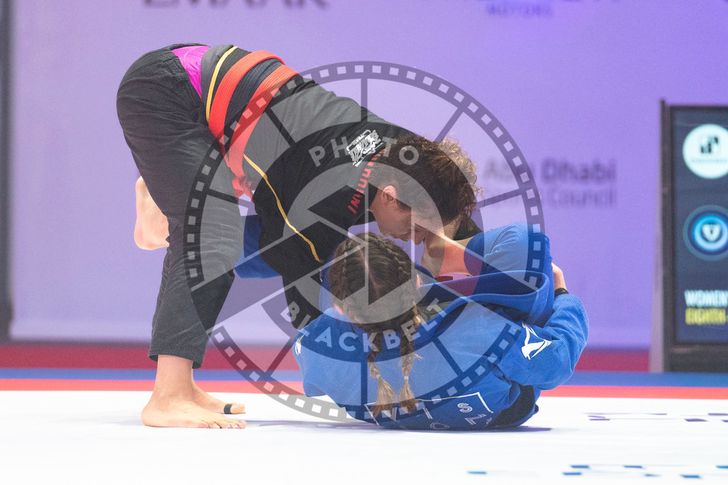 20231109PBB3321 | Fighters compete during the AJP World Professional Championship in the Mubadala Arena in Abu Dhabi, Arab United Emirates, on November 9, 2023.
