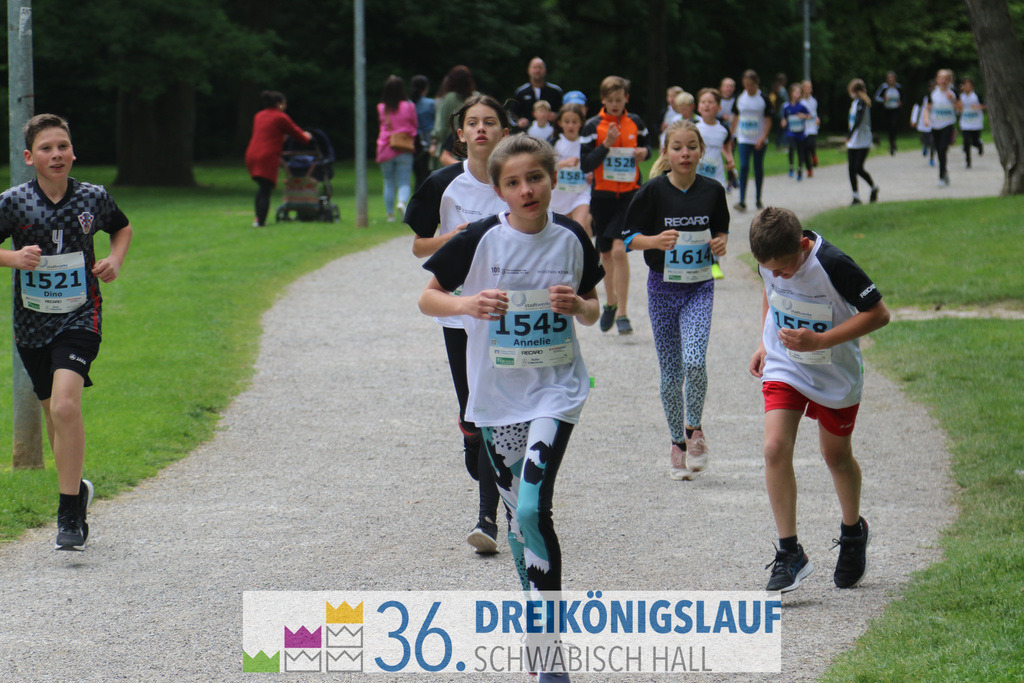 Stadtwerke Schüler und Jugendlauf 1,7km | 3koenigslauf 2022 Stadtwerke Schüler und Jugenlauf 1,7km - Realisiert mit Pictrs.com