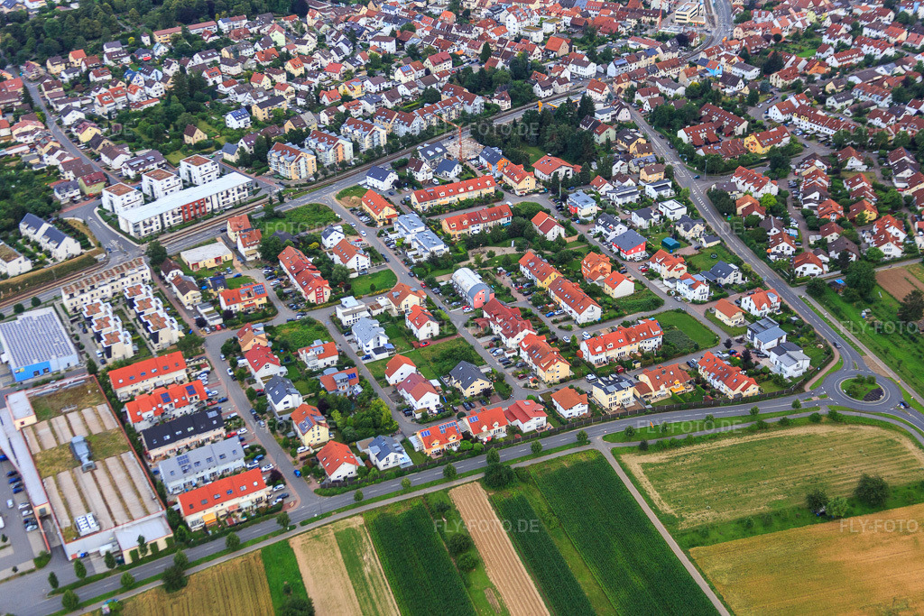Luftbild: Käthe-Kollwitz-Straße in Dossenheim im Bundesland Baden-Württemberg in Deutschland. Foto: IMG_090767.jpg vom 04.07.2016 durch Werner Riehm/FLY-FOTO.de