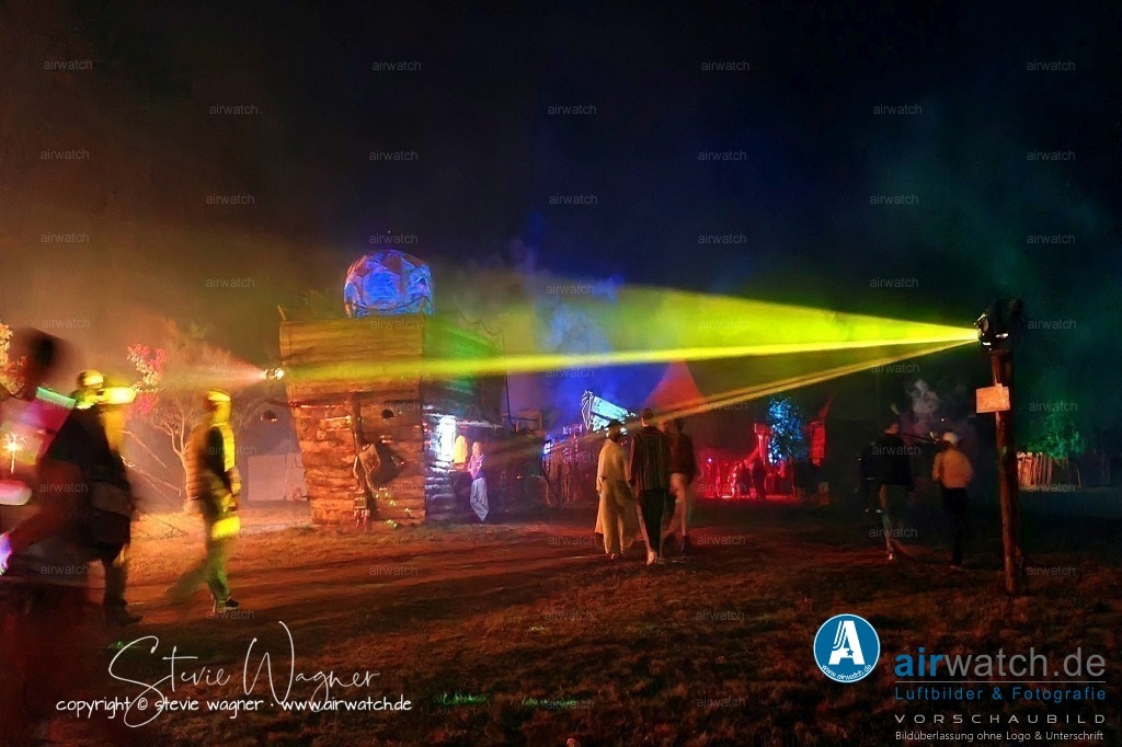 Bachblyten® Festival 2023 | Entdecken Sie atemberaubende Luftbilder und Fotografien auf airwatch.de - Tauchen Sie ein in eine Welt voller faszinierender Aufnahmen aus der Vogelperspektive.