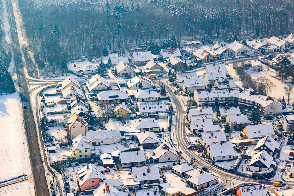 Luftbild: An den Tongruben im Winter bei Schnee in Rheinzabern im Bundesland Rheinland-Pfalz in Deutschland. – Foto: IMG_24041.jpg vom 27.01.2010 durch Werner Riehm/FLY-FOTO.de – Auflösung des Originals: 4320 x 2880 px