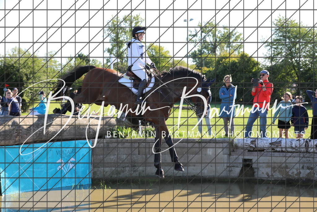 AZ2A1297 | Benjamin Bartmann Photomoments