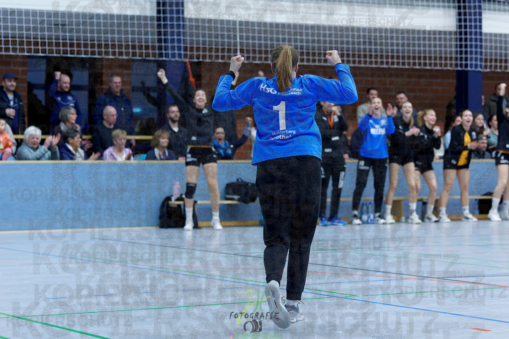 Handball Frauen Oberliga Mitte, HSG Eibelshausen/Ewersbach - HSG Lumdatal | Handball Frauen Oberliga Mitte, HSG Eibelshausen/Ewersbach - HSG Lumdatal am 21.02.2026 in Dietzhölztal-Steinbrücken (Sporthalle am Hammerweiher)Photo © 2026 - Jörg Heinrich - Realisiert mit Pictrs.com