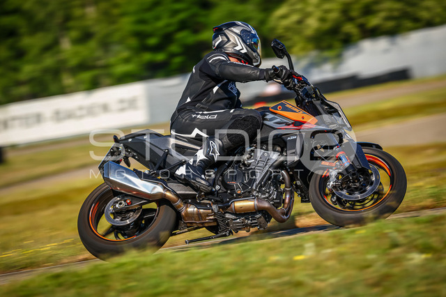 0108-260508DCB-011_108 | Deine Full-Service-Agentur für ✔️Videoproduktionen und ✔️Motorsportfotografie Jetzt Angebot anfragen!