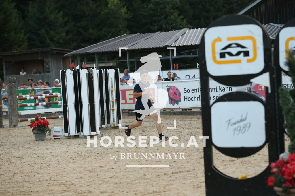 DL2Q6055 | Willkommen bei Brunnmayr - Design & Fotografie – Ihrem Spezialisten für Reitturniere und Pferdeveranstaltungen in Oberösterreich, Salzburg und Bayern! Seit über 17 Jahren sind wir leidenschaftlich dabei.