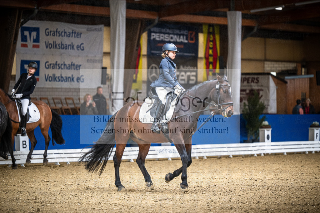 DOS_0249 | Entdecke hochwertige Reitturnierfotos von Foto Oger. Professionell, emotional und authentisch – jetzt Lieblingsmomente im Shop bestellen.Deutschlandweite Turnierfotografie. - Realisiert mit Pictrs.com