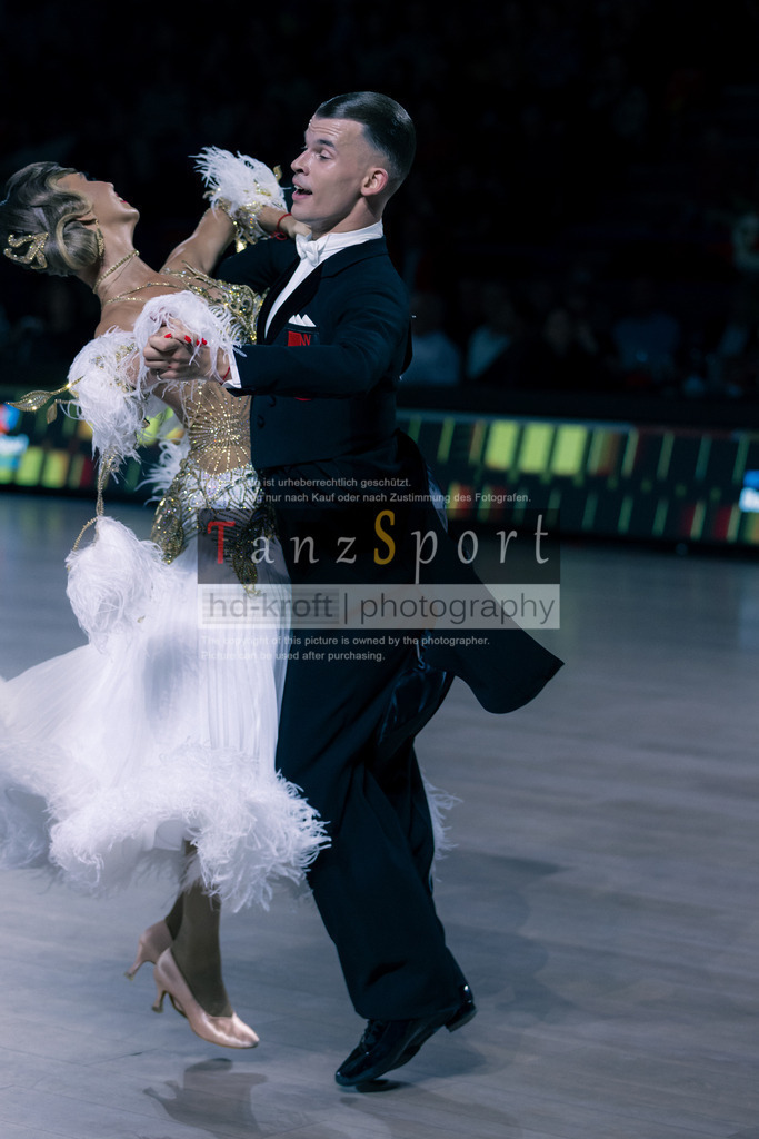 20251101_TGP_5960 | Tanzsportbilder, Standardtanz, Lateintanz, WDSF, DTV, LTVB, dancecomp, goc, hessen tanzt, blaues band der spree, walzer, tango, wiener walzer, slowfox, quickstepp, samba, rumba, cha-cha-cha, paso doble. jive, hd-kroft photography, turniertanzsport