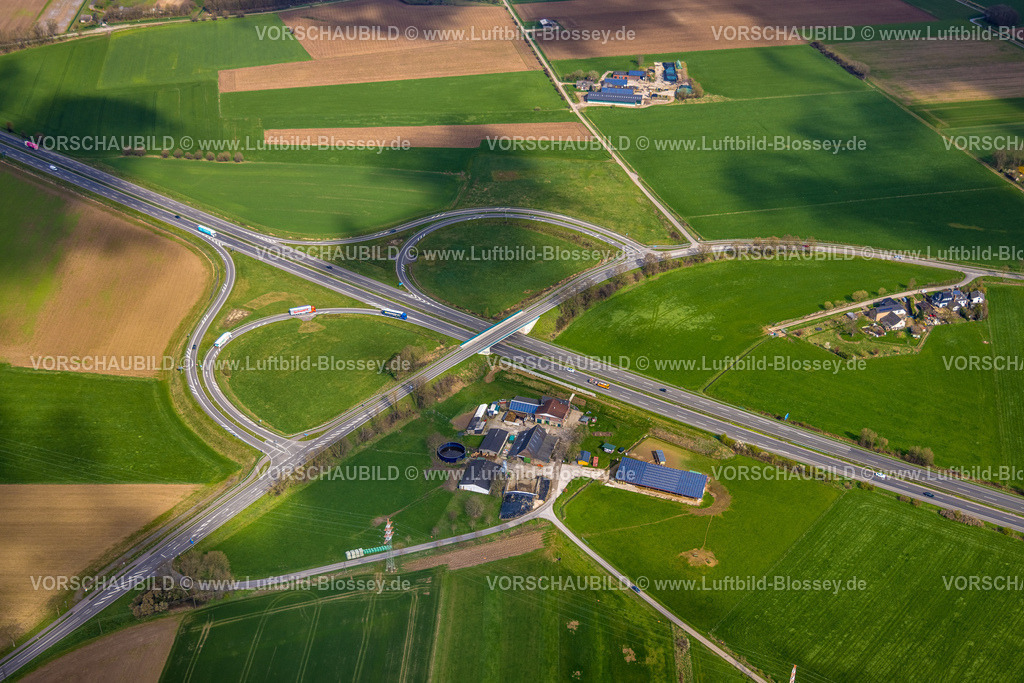 Emmerich230300126 | Luftbild, Autobahn A3, Anschlussstelle Emmerich-Ost, Pekelshof, Wiesen und Felder, Klein-Netterden, Emmerich am Rhein, Niederrhein, Nordrhein-Westfalen, Deutschland