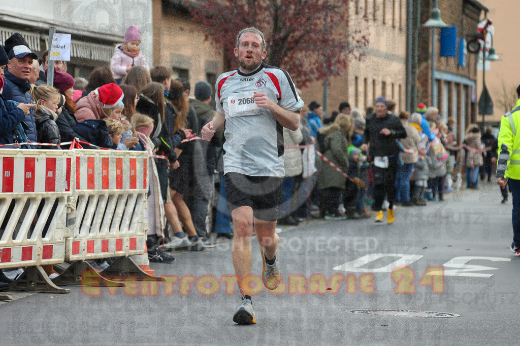 221127_1217_EX1_2343 | Sportfotografie im Rhein-Sieg Kreis, Köln, Bonn, NRW, Rheinland Pfalz, Hessen, etc. Unser Tätigkeitsfeld umfasst den Laufsport vom Volkslauf über den Marathon, Duathlon, Triathon bis zum Ultralauf wie Kölnpfad Ultra oder Schindertrail.