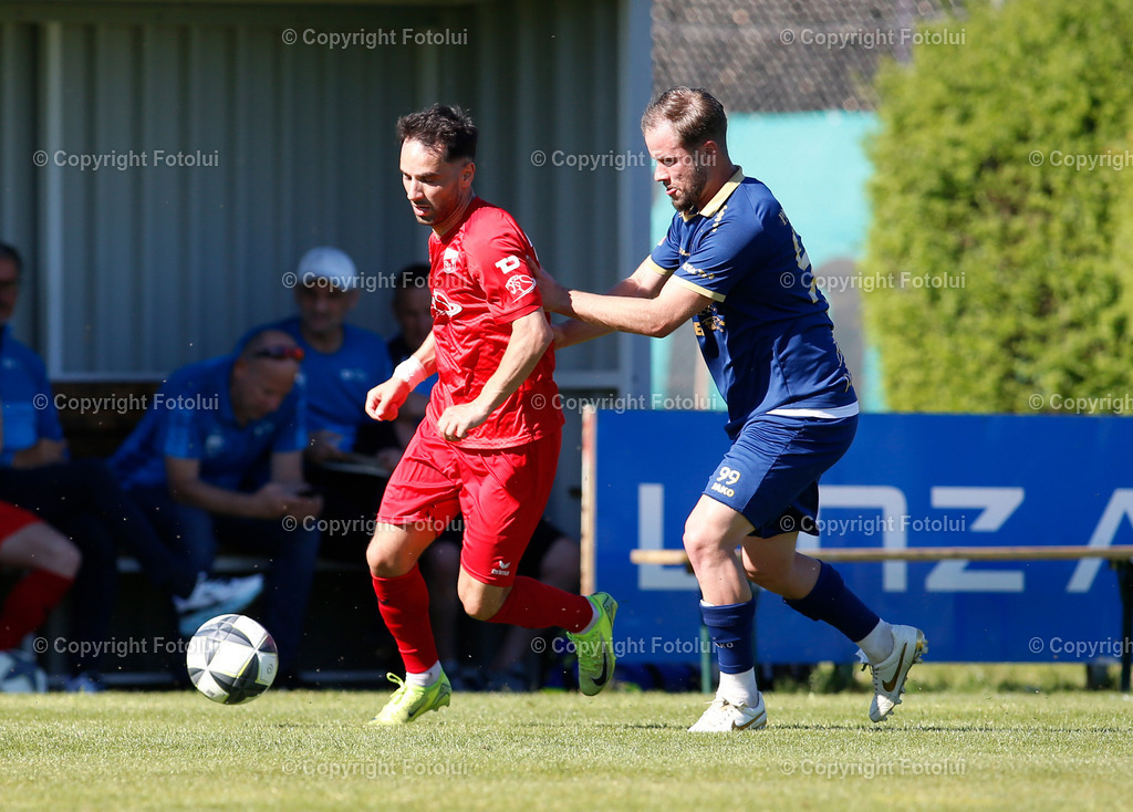 A_LUI_020526_13 | SPORT FUSSBALL REGIONALLIGA MITTE ASKOE OEDT-ATUS VELDEN IM BILD:OKAN AYDIN  (OEDT) UND BENJAMIN MULAHILOVIC (VELDEN) FOTO:FOTOLUI