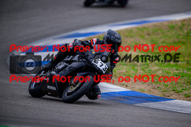 MaZZes_Fotomatrix_20250421_6007705_5907 | GELB