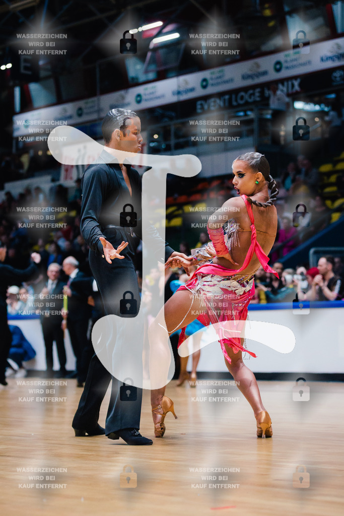 Hessen Tanzt WDSF Open Youth Latin 7th (68) Ivan Smekalkin _ Yeva Liermontova (Schwarz-Weiß-Club Pforzheim)-2025-05-17-1363 | Webshop for digital downloads and prints of dance sport, event & show photographer Julian Link - Realisiert mit Pictrs.com