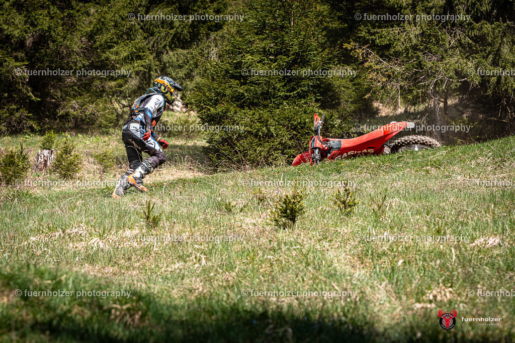 fuernholzer_250501-C2-430 | Fotografische Impressionen von der Red Stag Enduro Extreme by fuernholzer-photography.com. Endurosport in Österreich fotografisch festgehalten von fuernholzer. Auftragsfotografie für Private, Gewerbefotos und Industriefotografie. Eventfotografie, Sportfotografie und Motorsportfotografie. Anbieter von Fotoworkshops, Fototraining, fotografischen Vorträgen und Fotoseminaren.