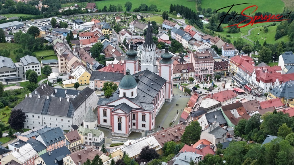 dji_fly_20250824_144706_0034_1756041923200_photo | Mit meiner Kamera halte ich besondere Augenblicke, faszinierende Landschaften und interessante Details fest. Dabei entstehen ganz unterschiedliche Aufnahmen – von stimmungsvollen Landschaftsfotografien und beeindruckenden Drohnenaufnahmen über Pressefotos - Realisiert mit Pictrs.com