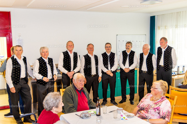 Muttertagsfeier im Bezirksaltenheim Lindl | Bildershop von pixelworld.at - Realisiert mit Pictrs.com