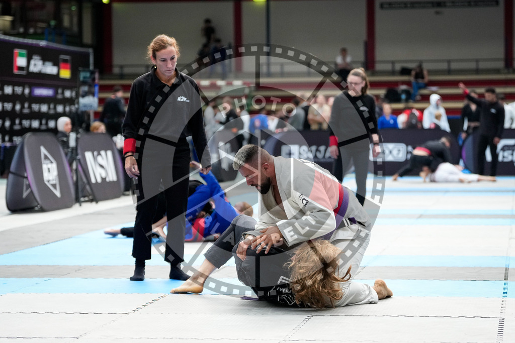 20250920PBB1127 | Athletes compete during the AJP Tour Hamburg International Jiu-Jitsu Championship, on September 20, 2025 in Hamburg, Germany. © Chiara Dazi / photoblackbelt