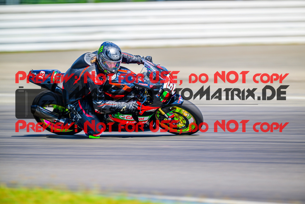 MaZZes_Fotomatrix_20250628_6007705_1454 | WEISS